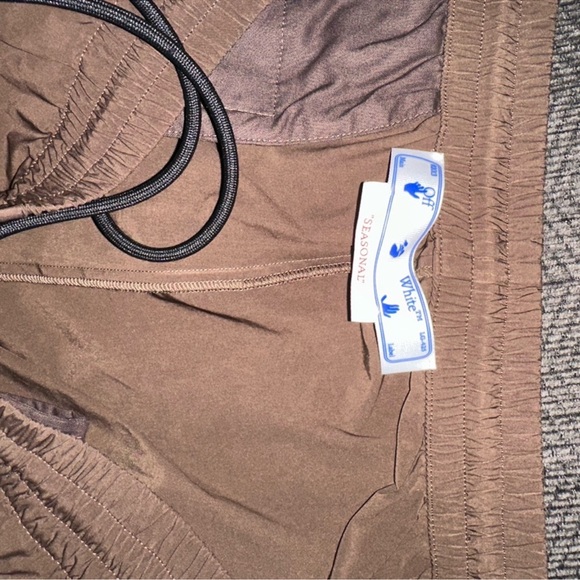 Off-White Windbreaker Pants - Picture 8 of 9